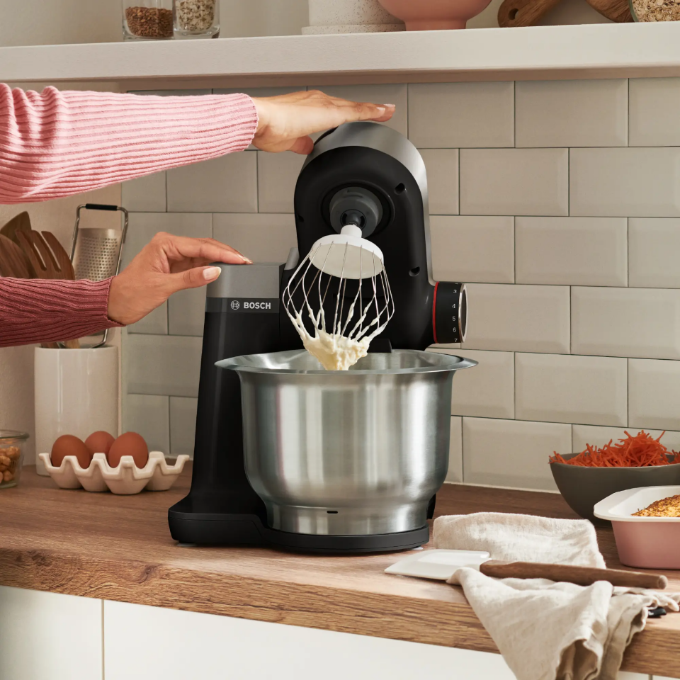 Bosch MUMS2VM00 Mutfak Makinesi MUM 900 W Siyah, Gümüş