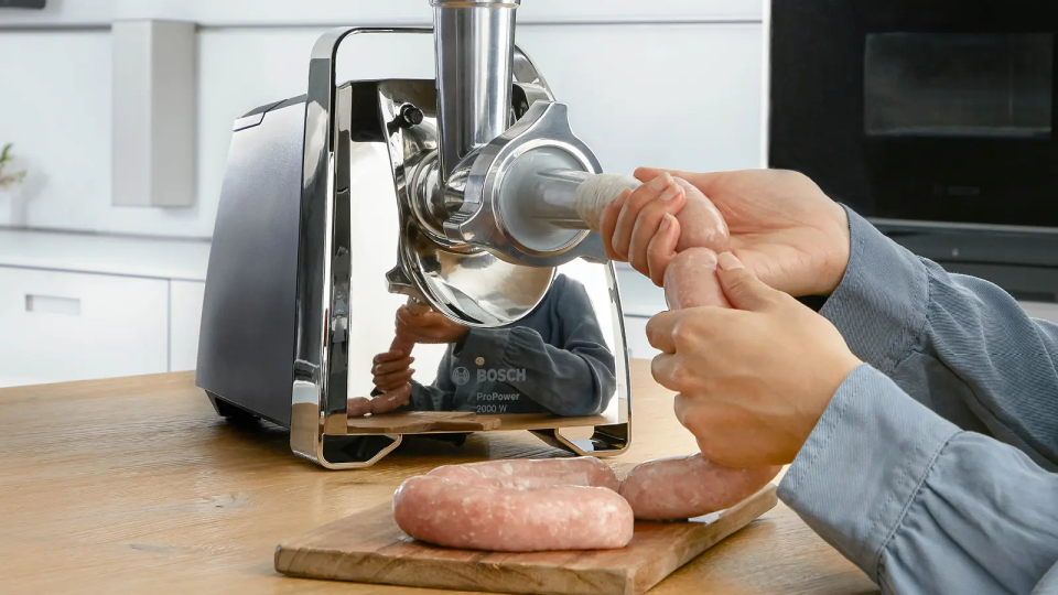 Bosch MFW67440 Kıyma Makinesi ProPower 2000 W Siyah, Krom