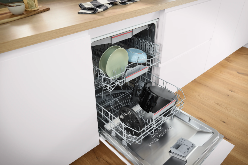 Bosch MAF240B0 Sıcak Hava Fritözü Siyah