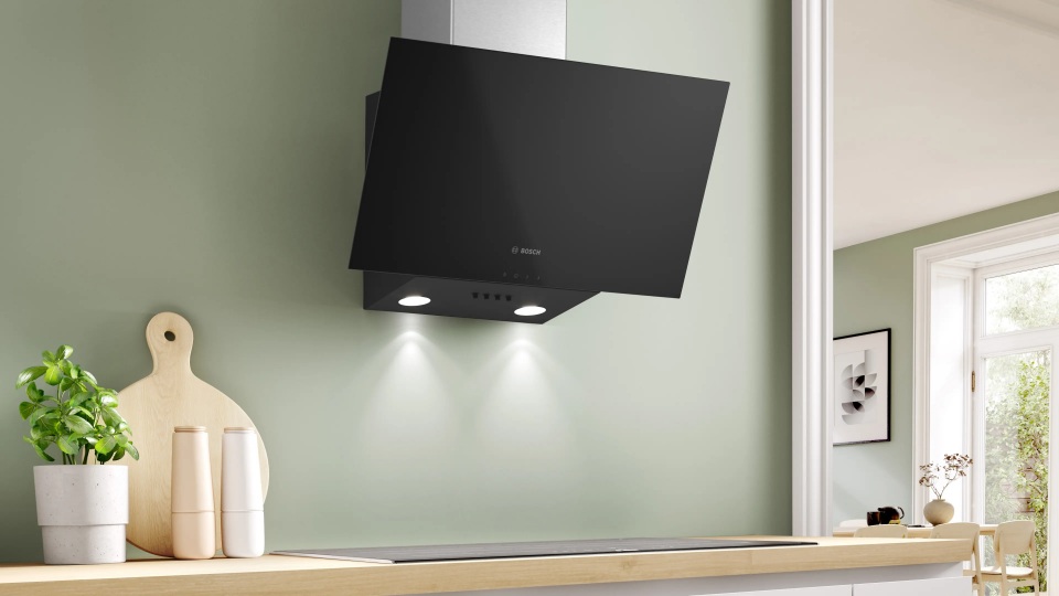 Bosch DWK63PJ61T Duvar Tipi Davlumbaz 60 cm Siyah Cam, Siyah